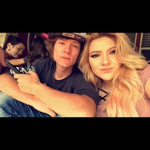 Meet your Posher, Claire